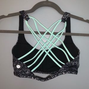Lululemon Free To Be Bra